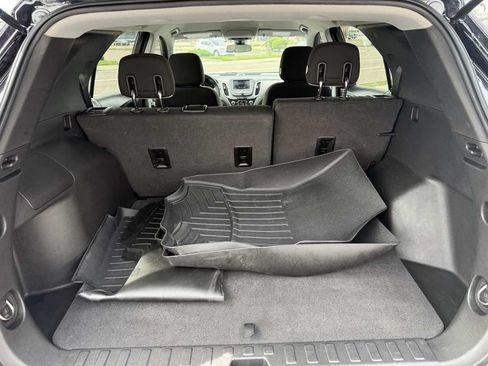 Used 2020 Chevrolet Equinox LS AWD/4WD image 15