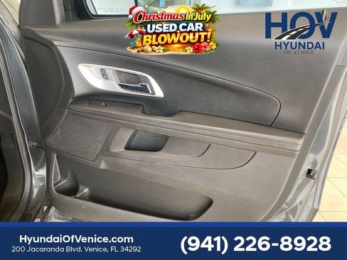 Used 2017 Chevrolet Equinox LS FWD image 24