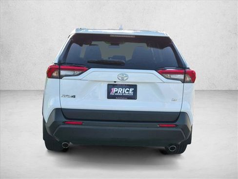 Used 2024 Toyota RAV4 LE FWD image 6