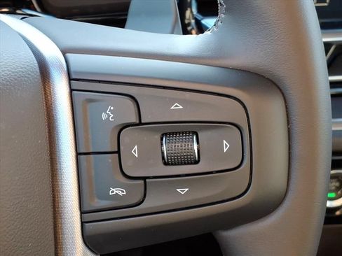 Used 2023 GMC Sierra 1500 SLT AWD/4WD image 13