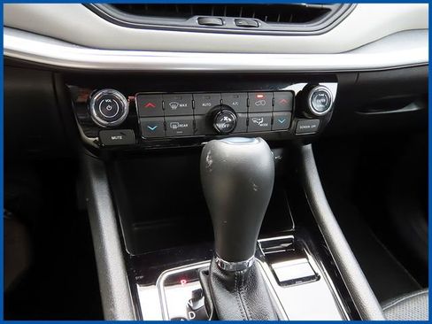 Used 2025 Jeep Compass Limited w/ Elite Group image 16