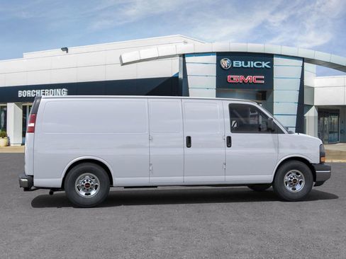 New 2025 GMC Savana 3500 Extended w/ Driver Convenience Package image 5