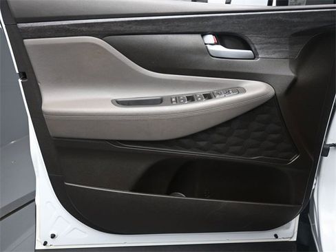 Used 2020 Hyundai Santa Fe SEL image 19