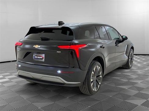 Used 2024 Chevrolet Blazer EV LT image 3