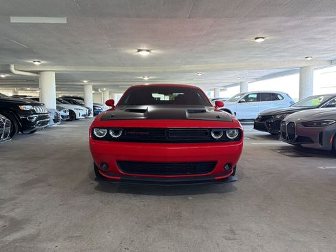 Used 2023 Dodge Challenger SXT RWD image 4
