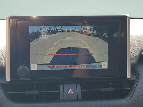 Used 2025 Toyota RAV4 XLE FWD image 17