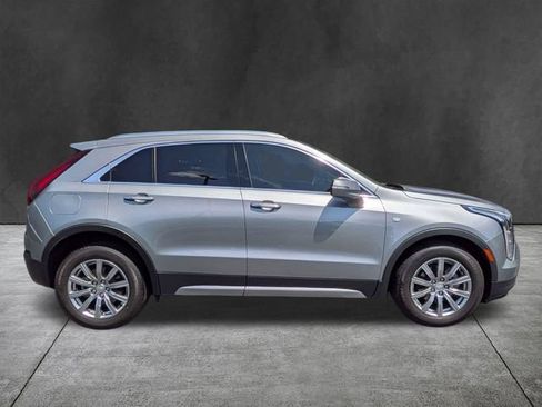 Used 2023 Cadillac XT4 Premium Luxury FWD image 4