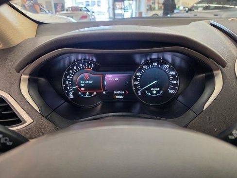 Used 2016 Lincoln MKZ w/ Equipment Group 300A Reserve FWD image 19