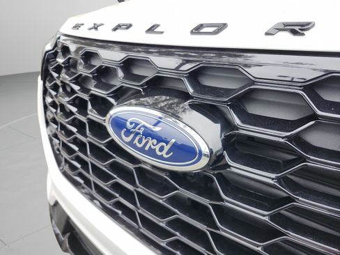 New 2025 Ford Explorer ST-Line w/ Premium Package image 23