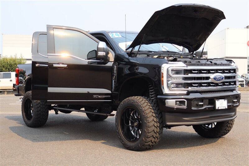 Used 2024 Ford F350 Platinum AWD/4WD image 45