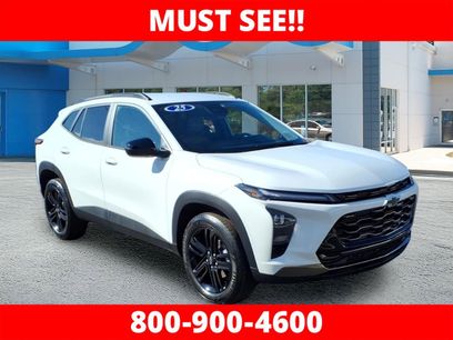 Used 2025 Chevrolet Trax ACTIV w/ Driver Confidence Package