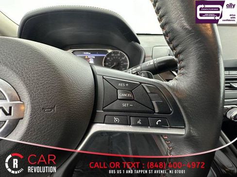 Used 2022 Nissan Altima 2.5 SR AWD/4WD image 14