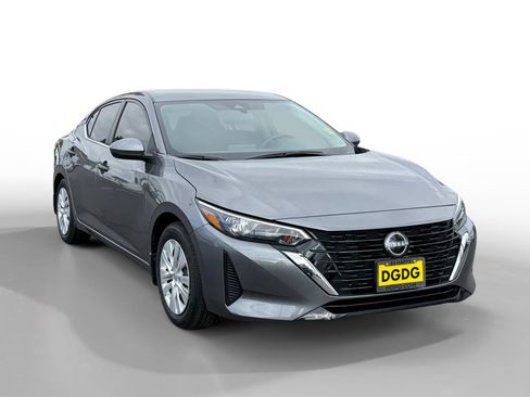 Used 2024 Nissan Sentra S image 7