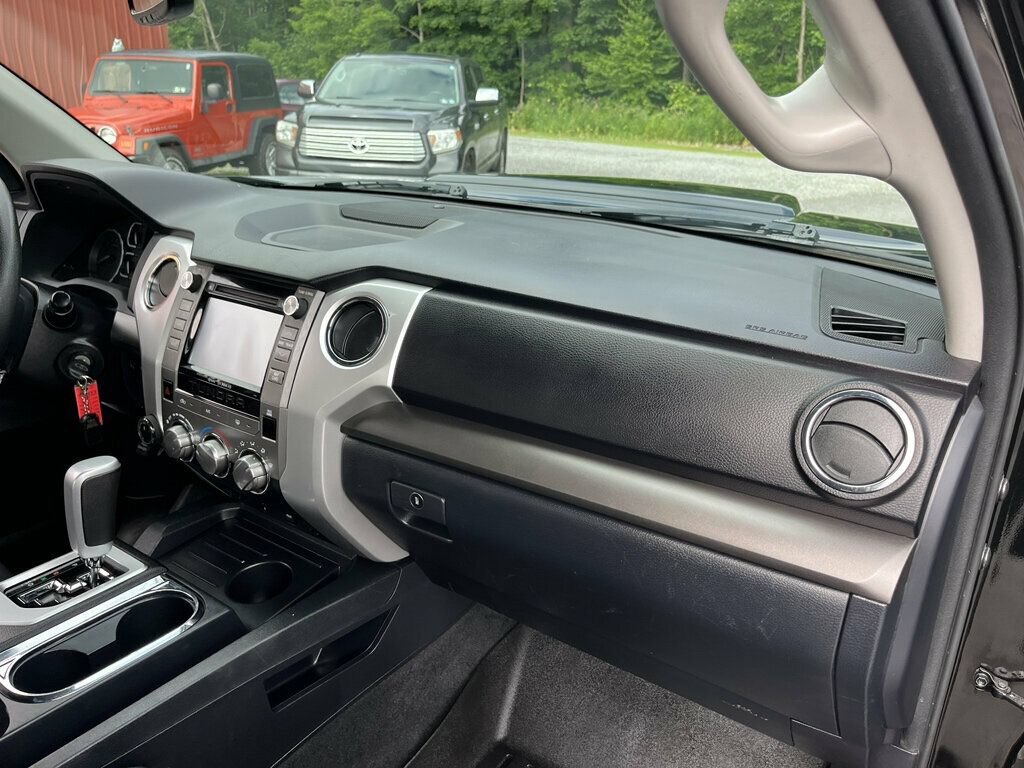Used 2019 Toyota Tundra SR5 AWD/4WD image 39