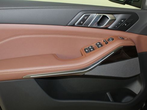 New 2026 BMW X5 xDrive40i w/ Climate Comfort Package image 11