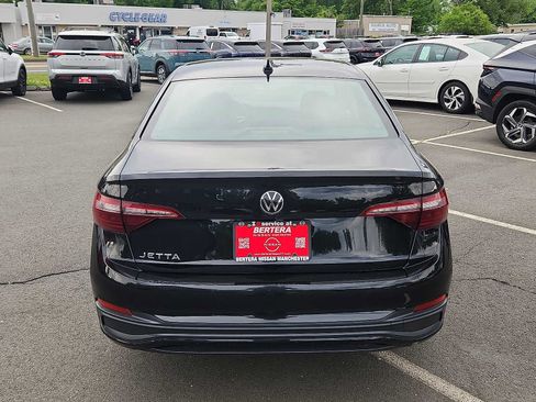Used 2024 Volkswagen Jetta S FWD image 5