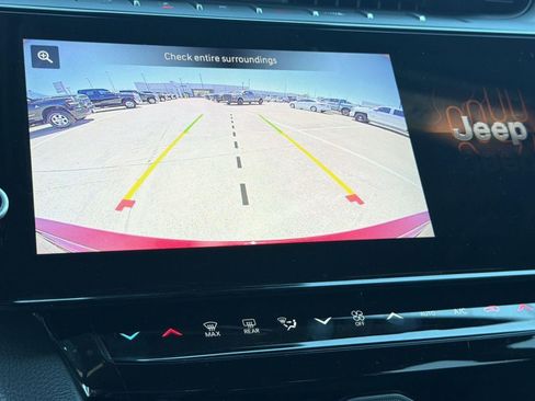 New 2026 Jeep Grand Cherokee Altitude AWD/4WD image 25