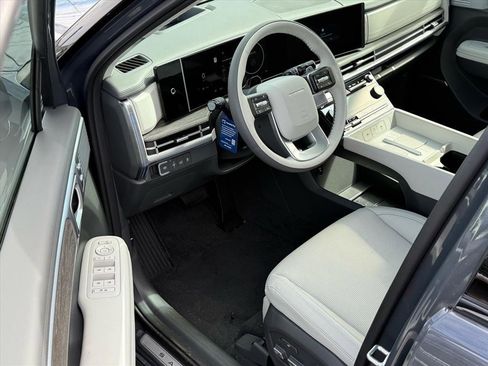 New 2026 Hyundai Santa Fe Calligraphy FWD image 9