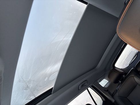 Certified 2024 GMC Terrain AT4 image 6