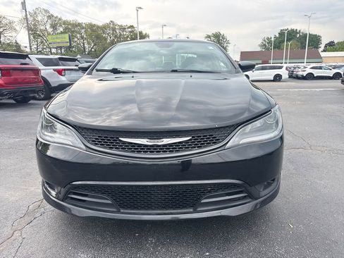 Used 2016 Chrysler 200 S w/ Comfort Group FWD image 3