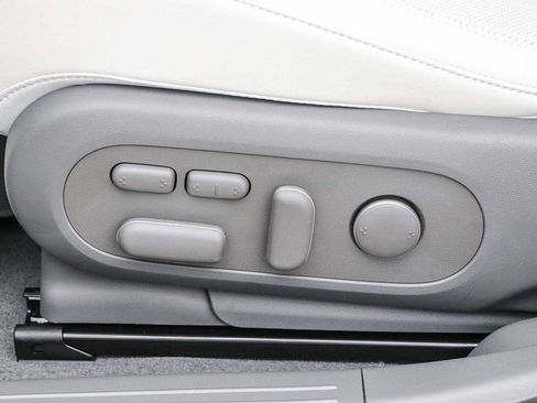 New 2026 Hyundai Ioniq 5 Limited image 23