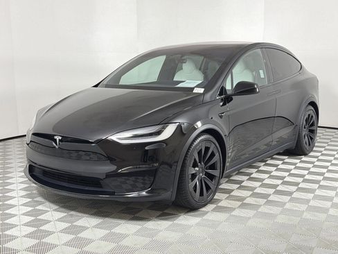 Used 2023 Tesla Model X image 1