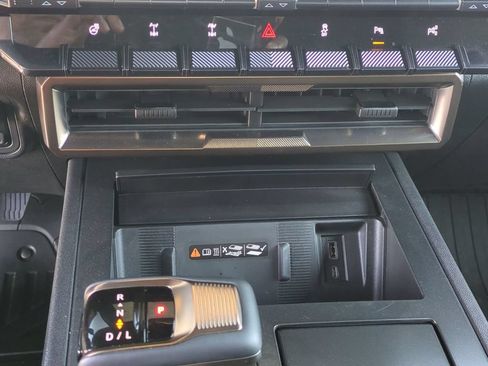 Certified 2025 GMC Hummer EV 3X w/ Extreme Off-Road Package AWD/4WD image 19