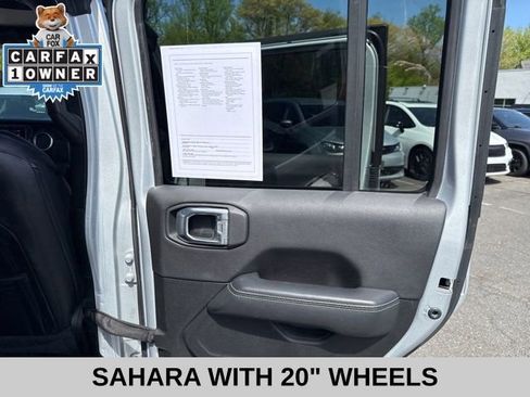 Used 2023 Jeep Wrangler Unlimited Sahara w/ Cold Weather Group AWD/4WD image 32
