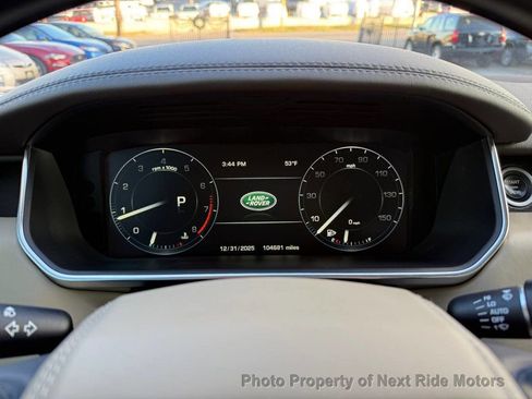 Used 2016 Land Rover Range Rover HSE image 20