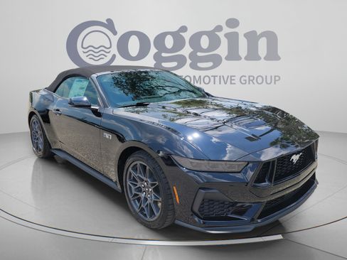 New 2026 Ford Mustang GT Premium w/ GT Performance Package RWD image 5
