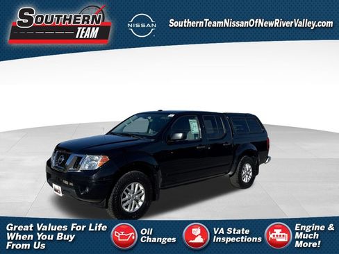 Used 2017 Nissan Frontier SV image 1