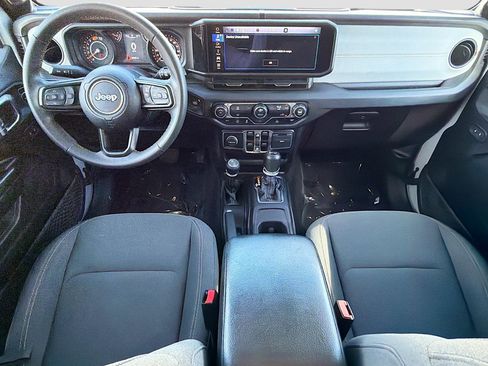 Used 2024 Jeep Wrangler Unlimited Sport AWD/4WD image 14
