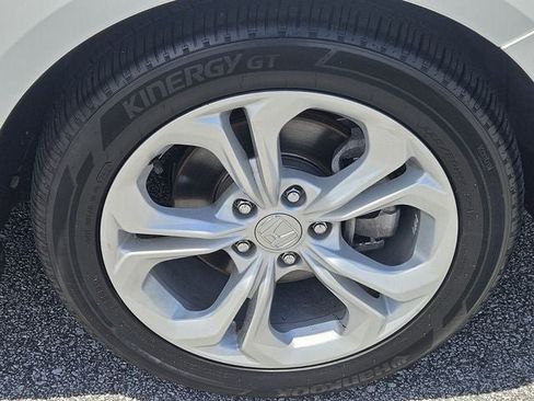 Used 2024 Honda Accord LX image 10