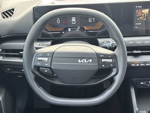 Used 2026 Kia K4 FWD image 23