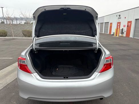 Used 2014 Toyota Camry L FWD image 9