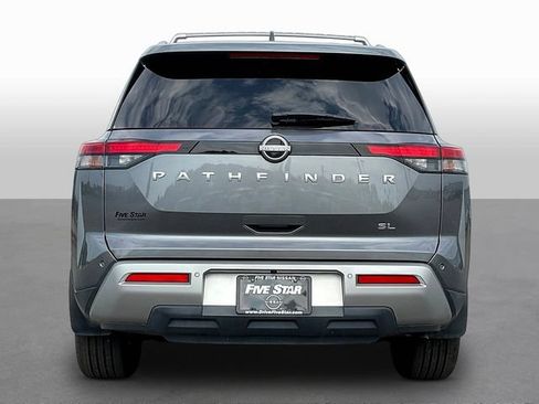 Used 2024 Nissan Pathfinder SL w/ SL Premium Package FWD image 6