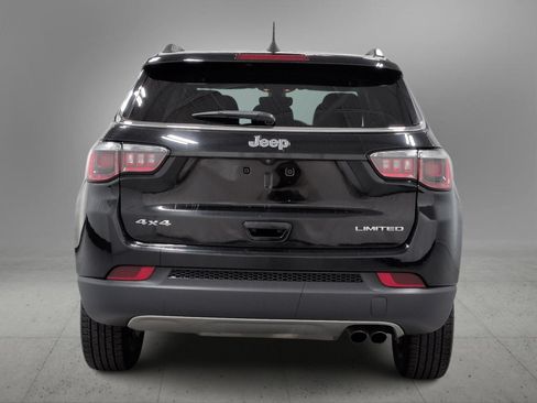 Used 2018 Jeep Compass Limited w/ Navigation Group AWD/4WD image 7