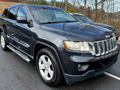 Used 2012 Jeep Grand Cherokee Laredo RWD image 3