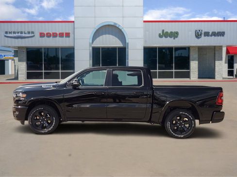 New 2026 RAM 1500 4x4 Crew Cab image 3