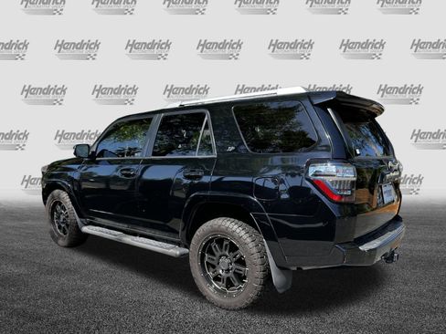 Used 2016 Toyota 4Runner SR5 Premium RWD image 6