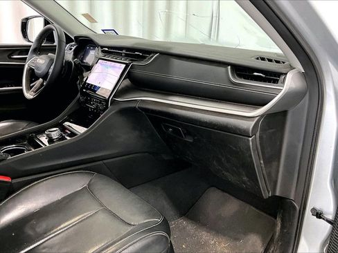 Used 2023 Jeep Grand Cherokee L Limited w/ Luxury Tech Group II image 28