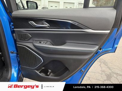 Used 2022 Jeep Grand Cherokee Trailhawk