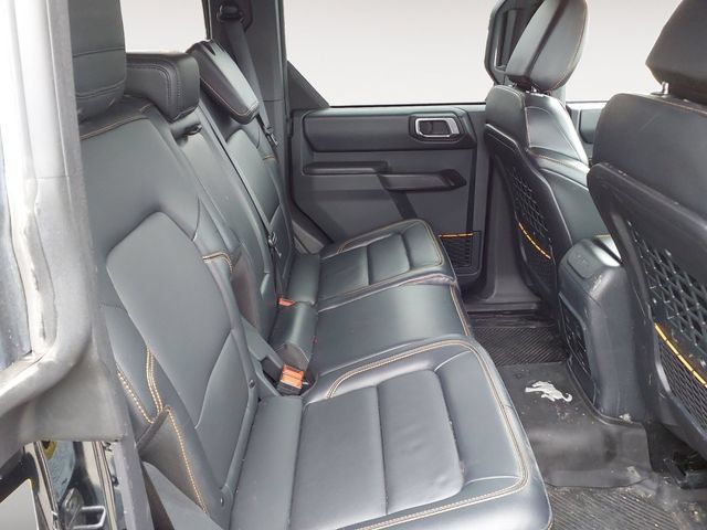 Used 2024 Ford Bronco Badlands AWD/4WD image 13