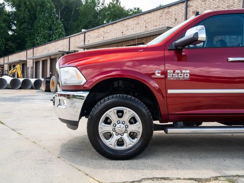Used 2015 RAM 2500 Laramie AWD/4WD image 3