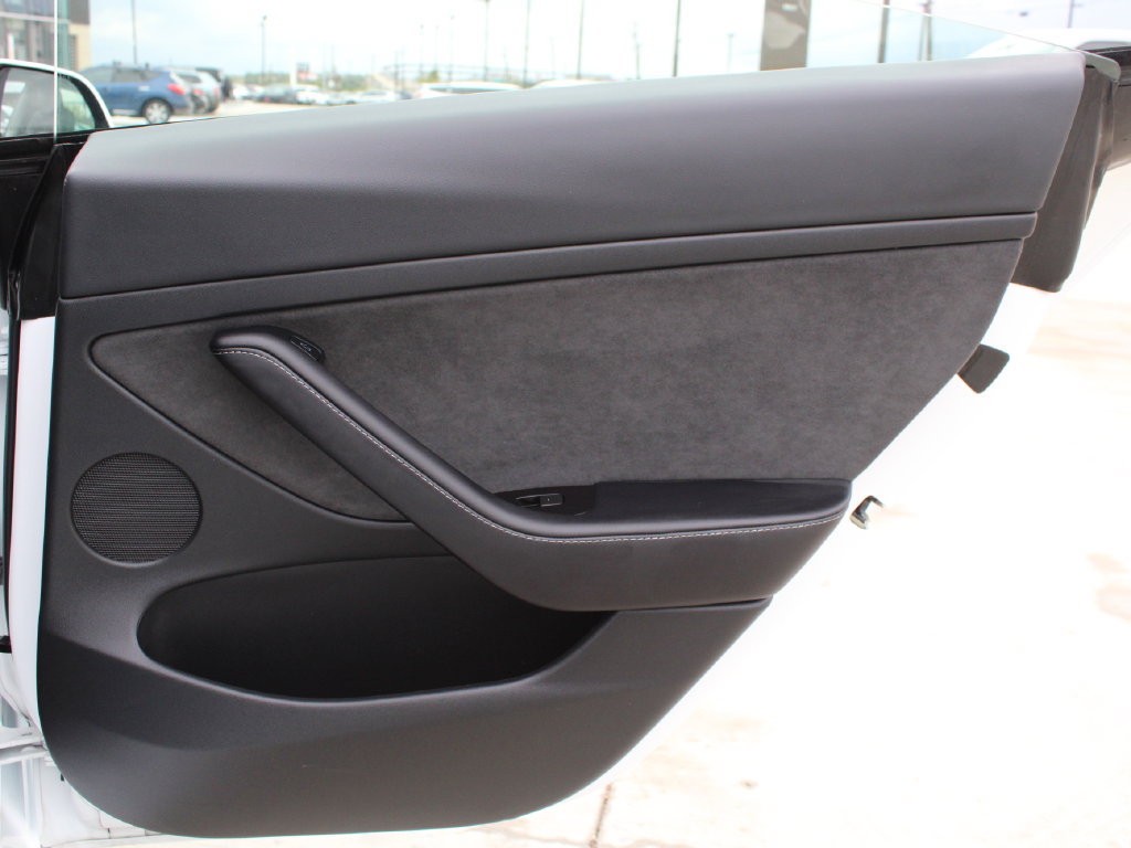 Used 2023 Tesla Model 3 Standard Range RWD image 29
