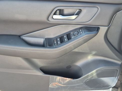 New 2026 Nissan Rogue SV FWD image 13