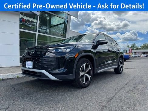 Certified 2026 Volkswagen Tiguan SE w/ Panoramic Sunroof Package AWD/4WD image 2