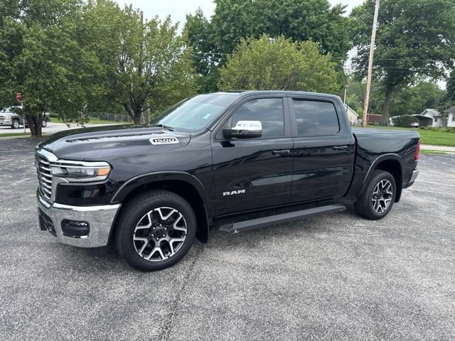 Used 2025 RAM 1500 Laramie AWD/4WD image 2