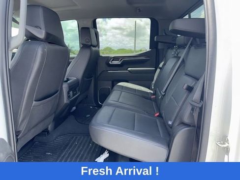 Used 2023 Chevrolet Silverado 1500 RST w/ Convenience Package II image 10