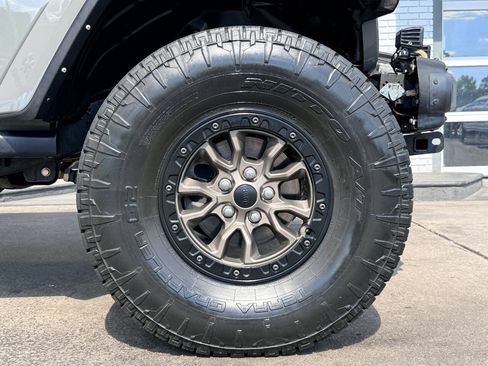 Used 2021 Jeep Wrangler Unlimited Rubicon w/ Trailer Tow Package AWD/4WD image 13